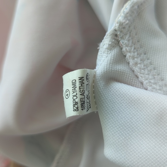 Floral Ruffle One-Piece Swimsuit M - Picture 5 of 6